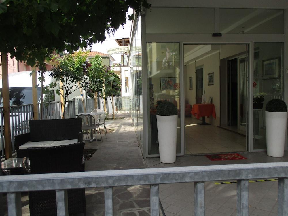 Hotel Abamar Ρίμινι Εξωτερικό φωτογραφία